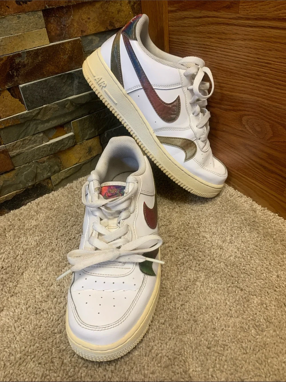 RARE Nike Kids 6.5 / woman’s 7.5 vintage Iridescent misplaced Swoosh bts